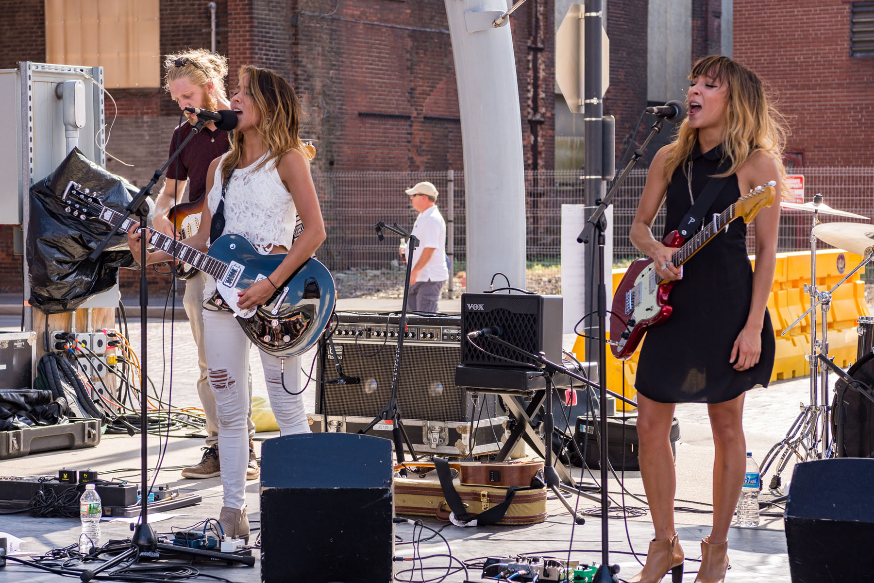 Martin Guitar Jam Stage at Yuengling Lagerplatz Offers Acoustic Sets by Festival Performers & Public Open Mic Sessions